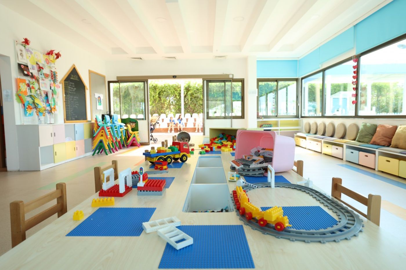 Nirvana Cosmopolitan