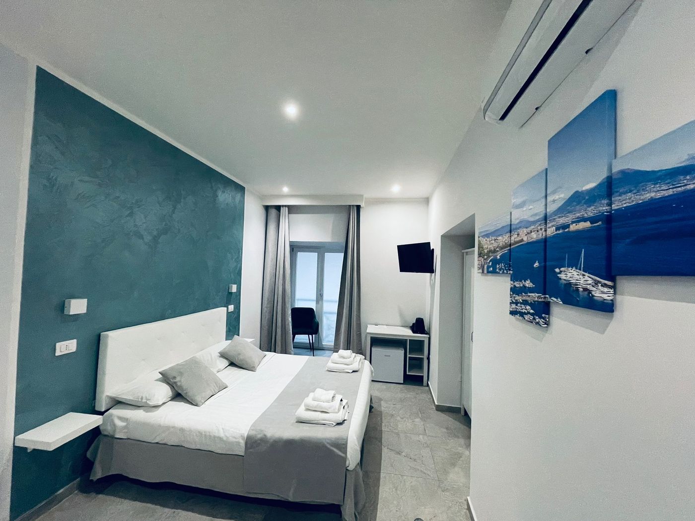 I Borbone - Italy - NAPLES - Room - 5