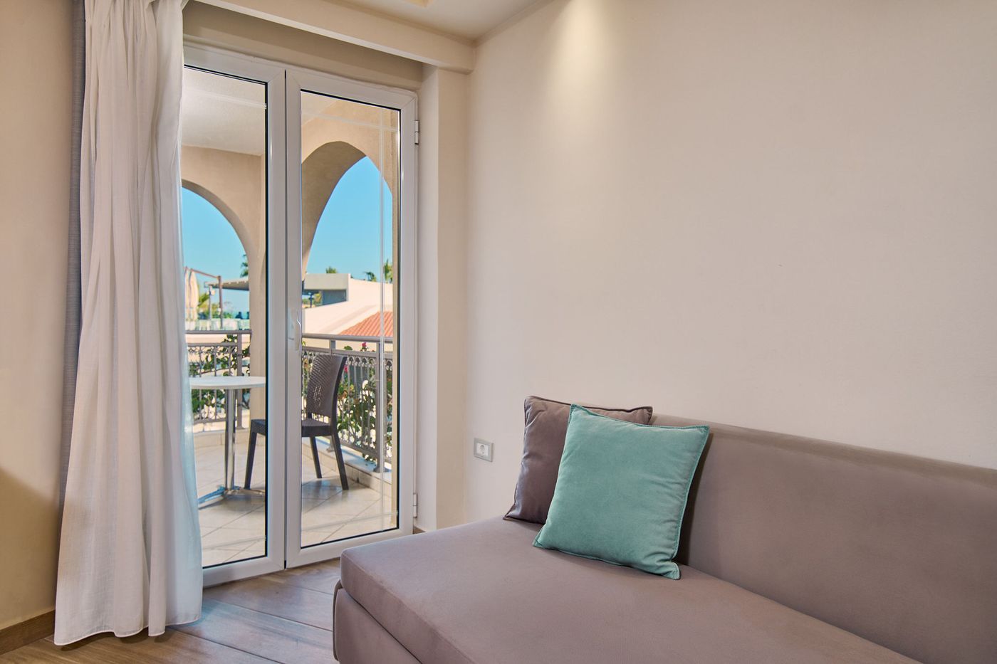 Tsilivi-Beach-Room-30