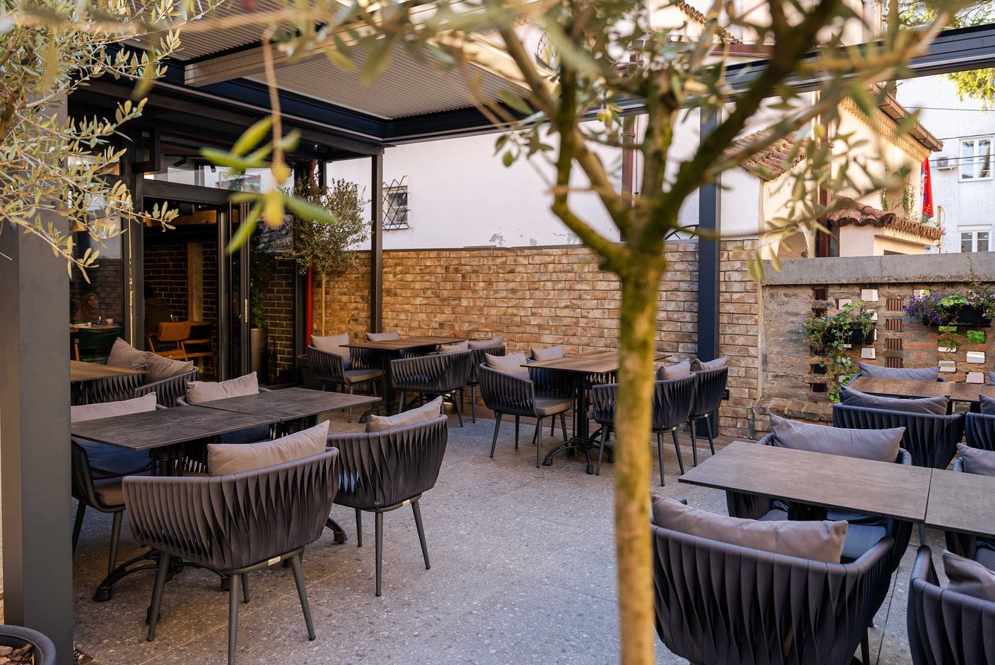 Garni Hotel Dum-Serbia-BELGRADE-General view-1