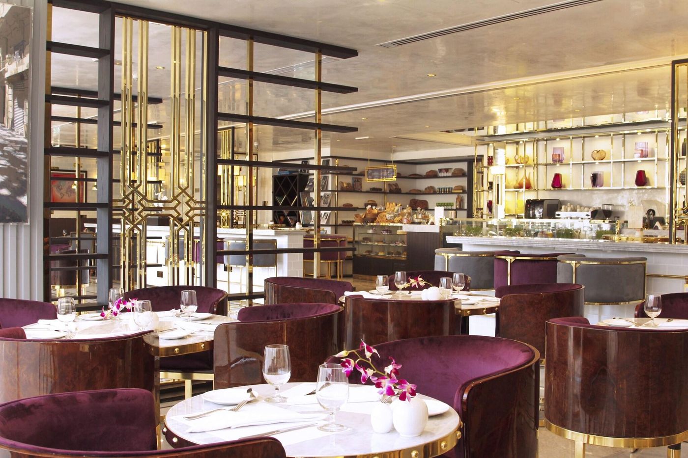 Tamani-Marina-Hotel-and-Hotel-Apartment-Restaurant-17