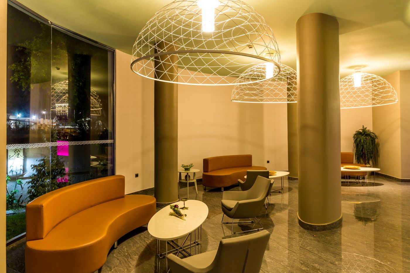 Cosmopolitan-Resort-Hotel-Lobby-33