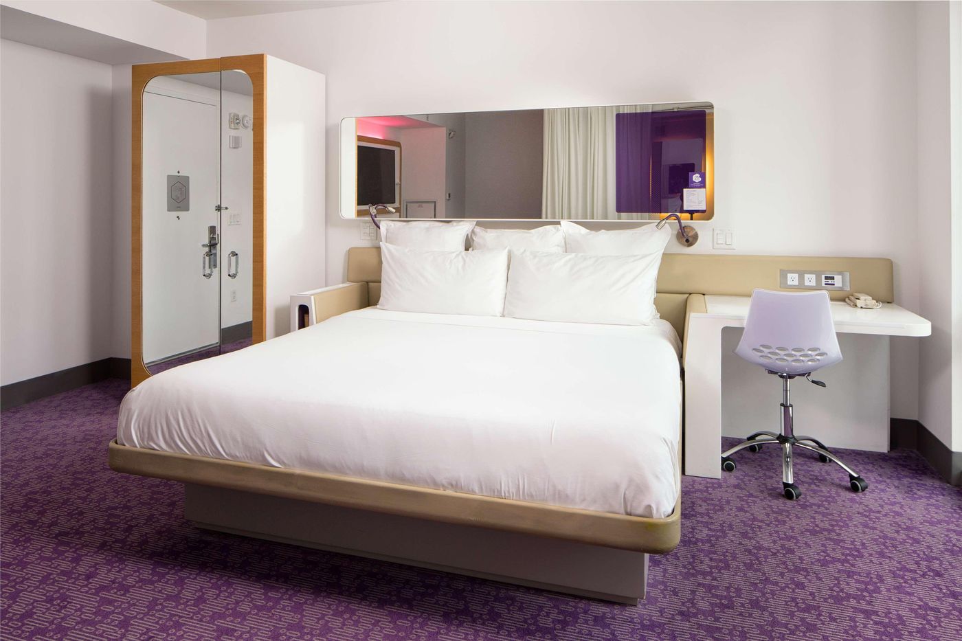 Yotel-New-York-Times-Square-Room-32