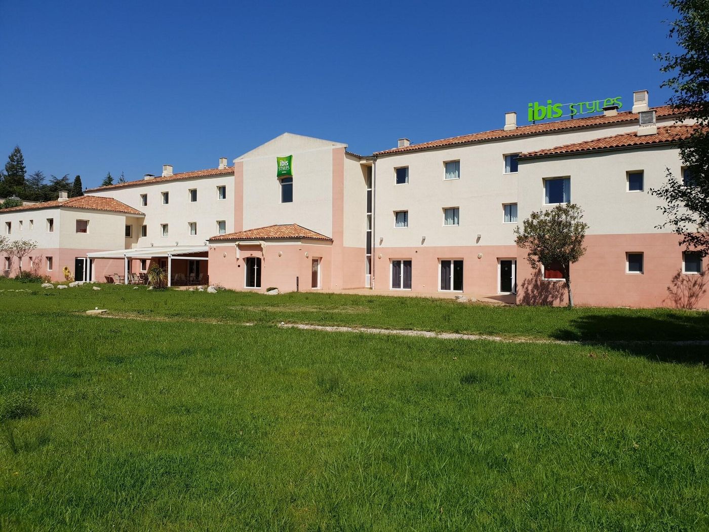 ibis Styles Marseille les Pennes Mirabeau-France-LES PENNES-MIRABEAU-General view-9