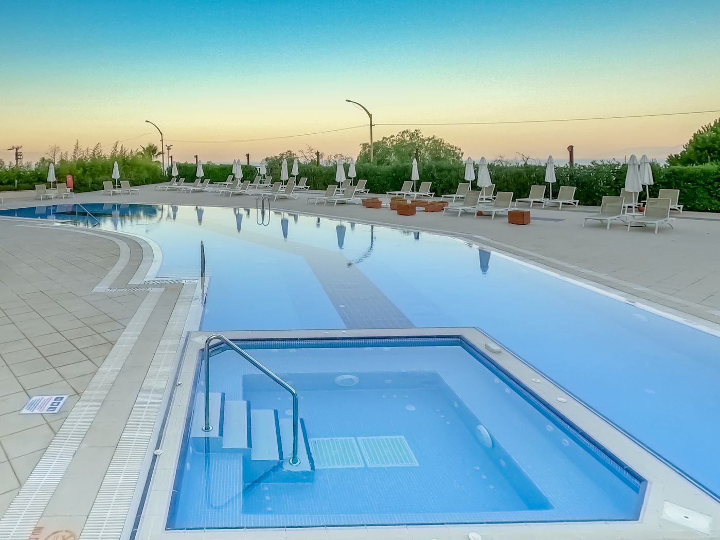 Ramada Hotel & Suite by Wyndham Kusadasi