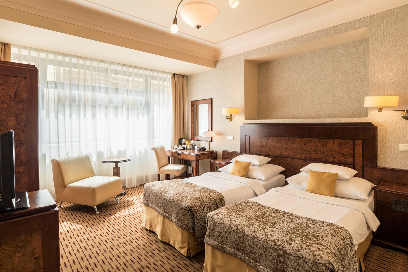 Majestic-Plaza-Hotel-Prague-Room-16