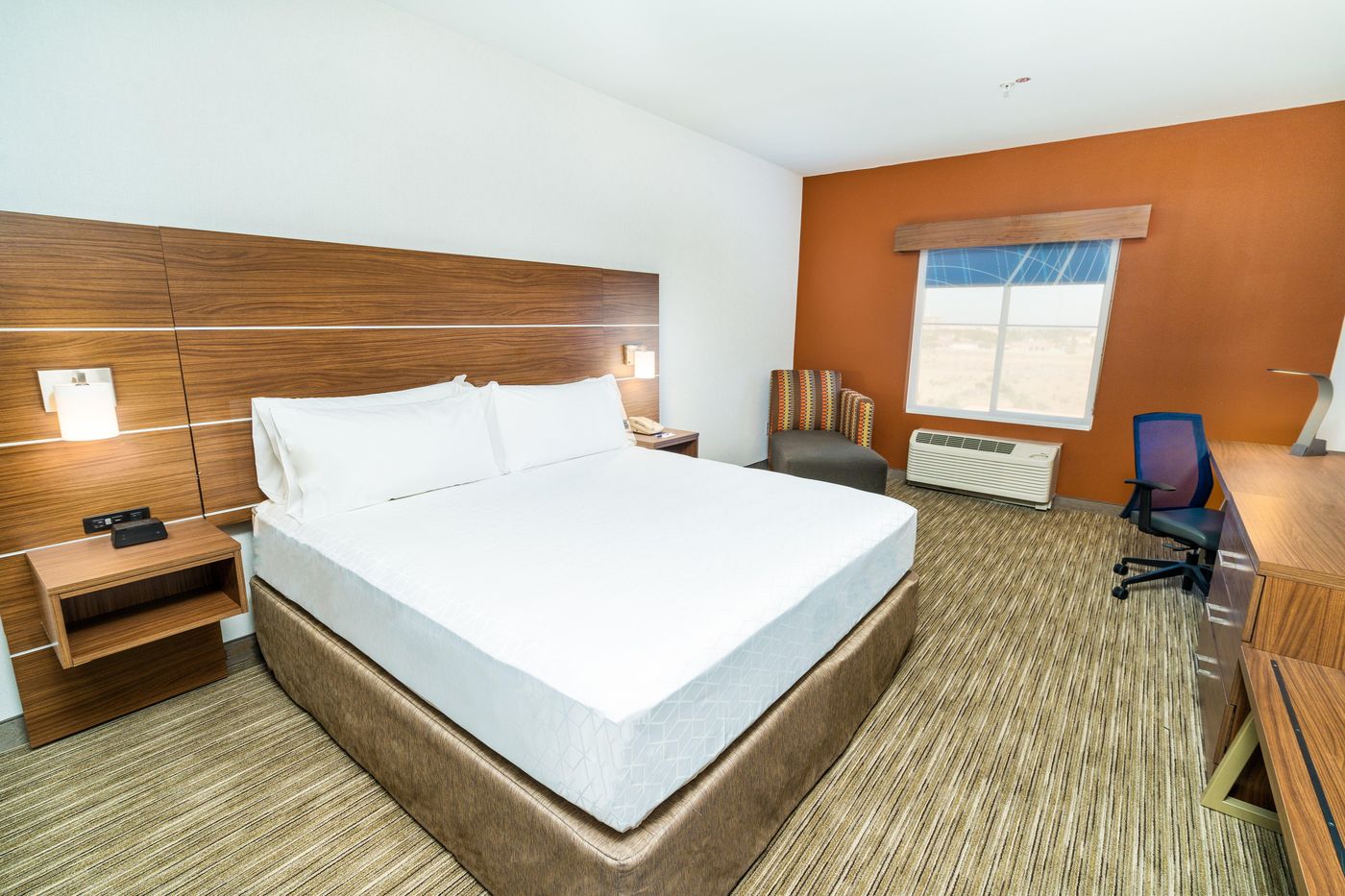 Holiday Inn Express and Suites Las Vegas I 215 S.-United States-Las Vegas-Room-9