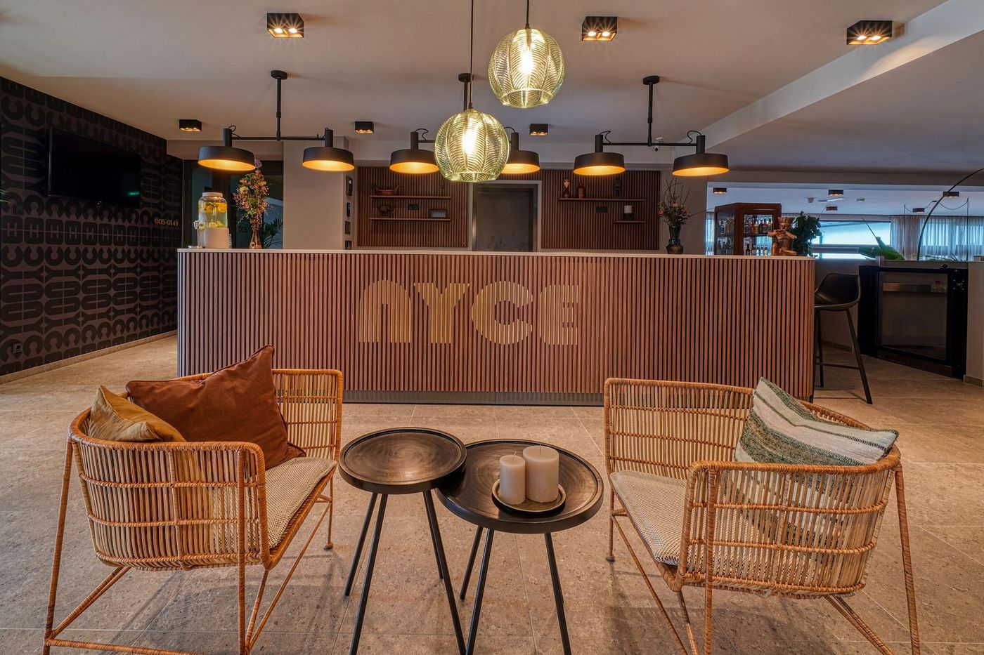 NYCE-Hotel-Bonn-Trademark-Collection-by-Wyndham-Lobby-24