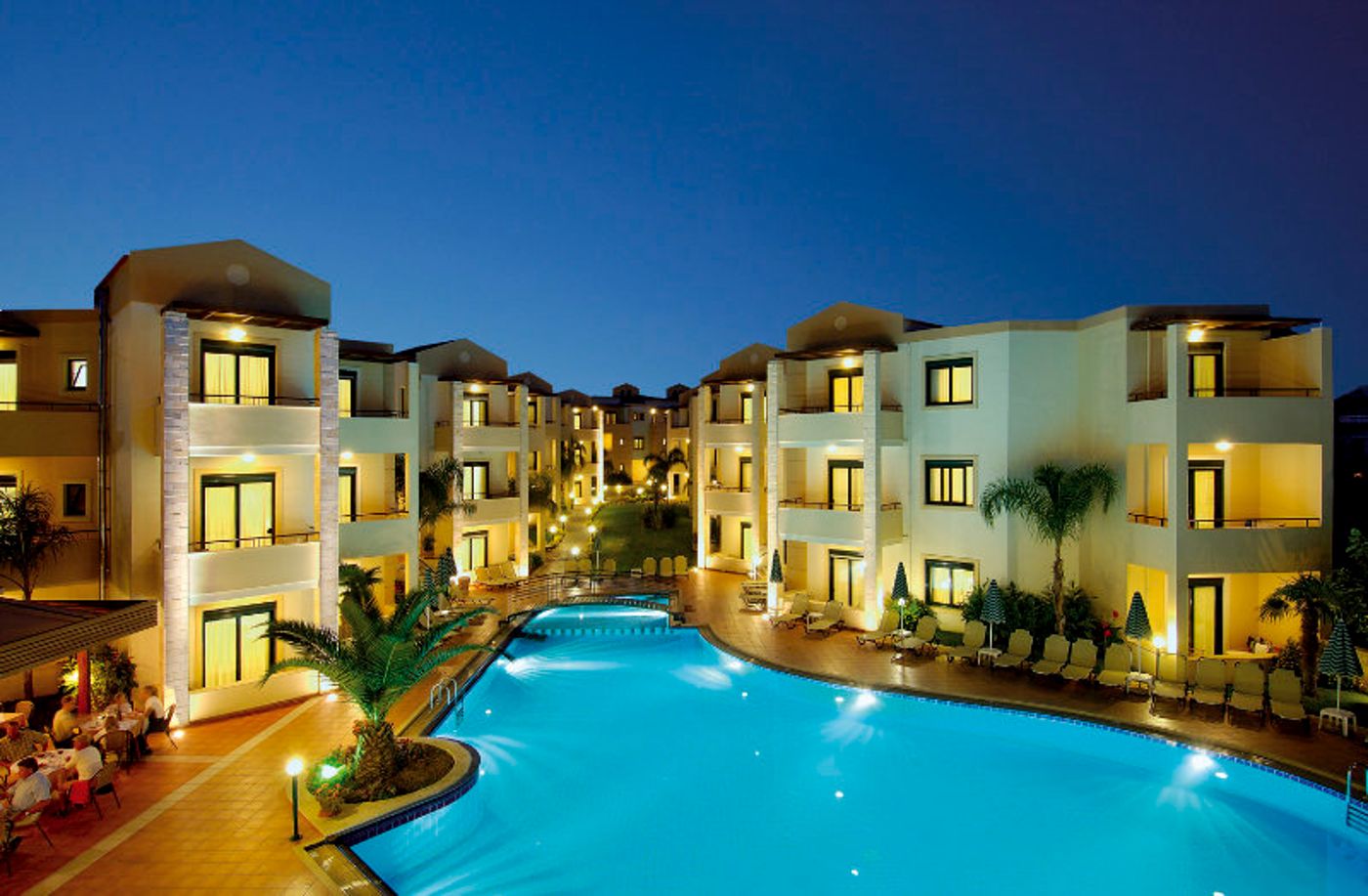 Creta-Palm-Hotel---Apartments-Pool-1