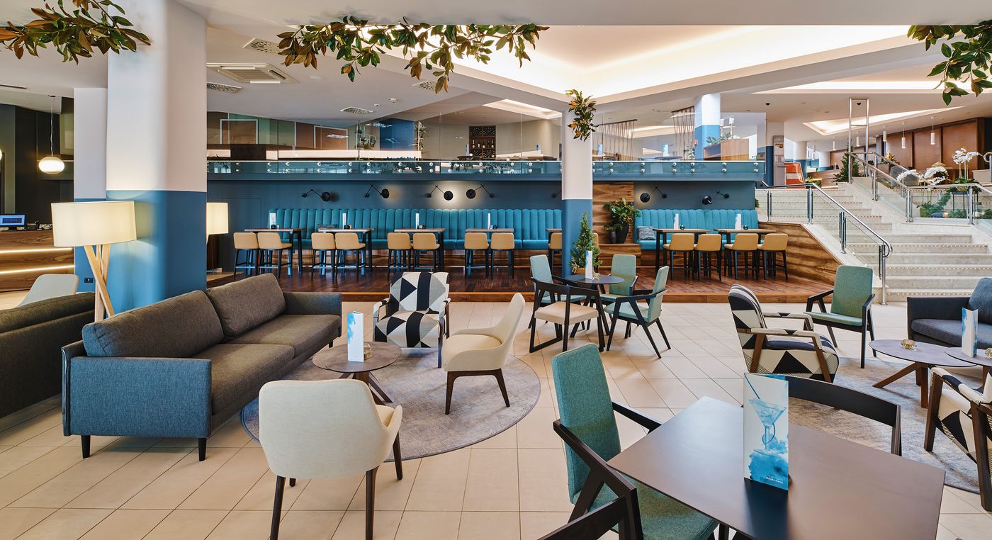 Aminess-Maestral-hotel-Bar-46