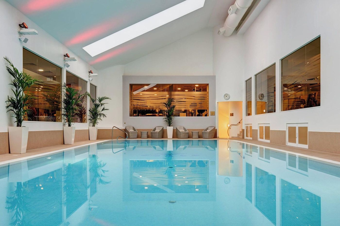 The-Shelbourne--Autograph-Collection-Pool-74