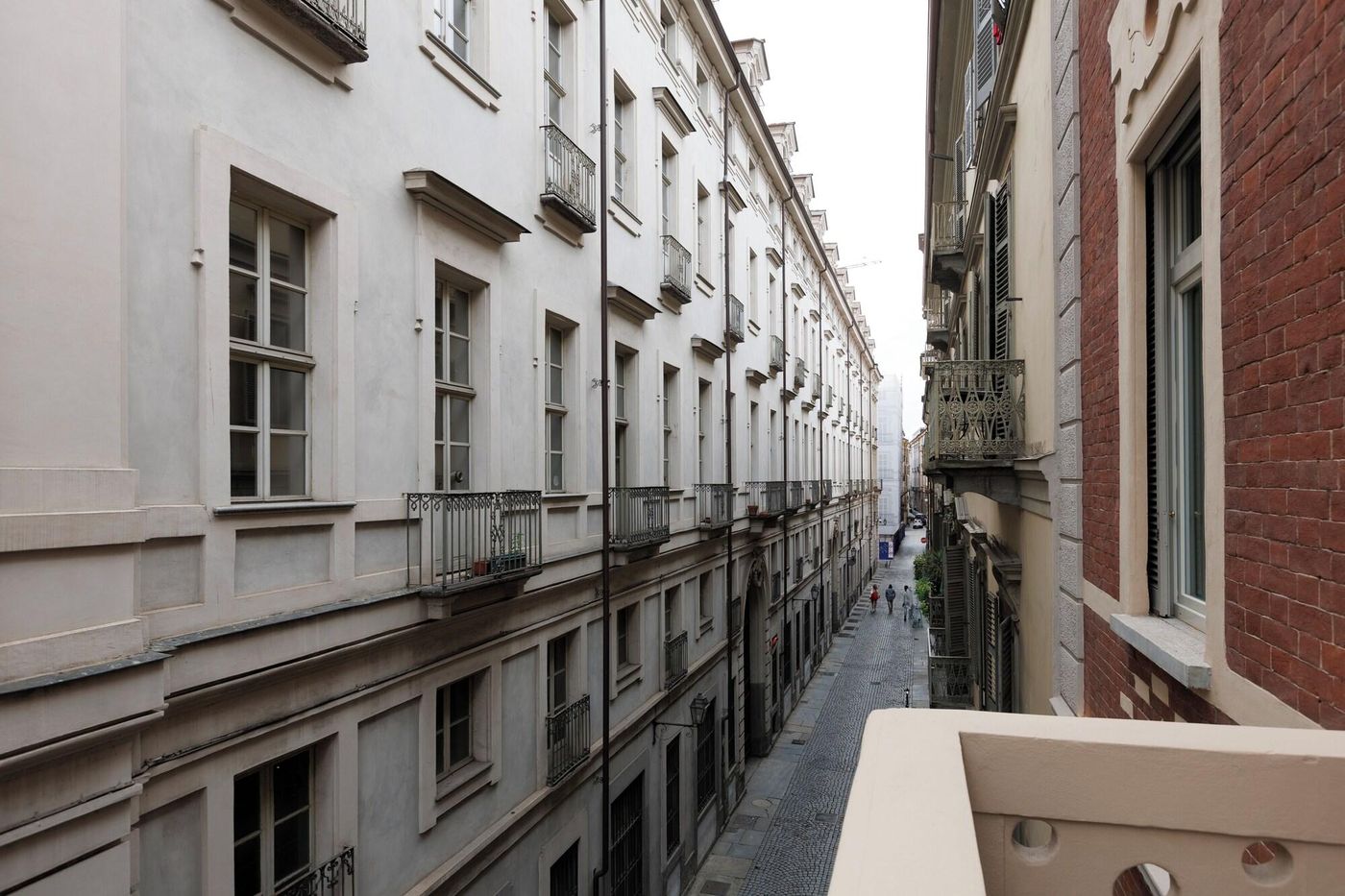 Palazzo Bellezia Luxury Suites - Italy - Turin - Room - 4