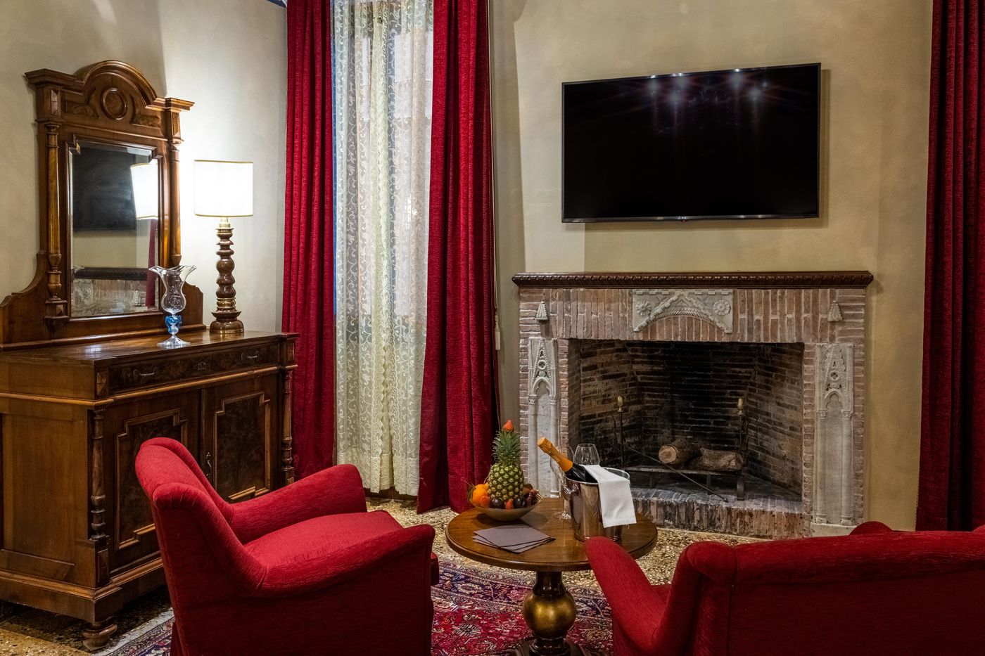 Palazzo-Priuli-Hotel-Room-38