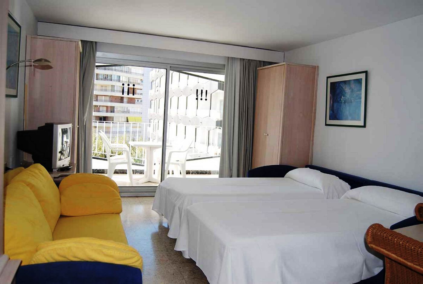 Apartamentos-Torre-Belroy-Room-16