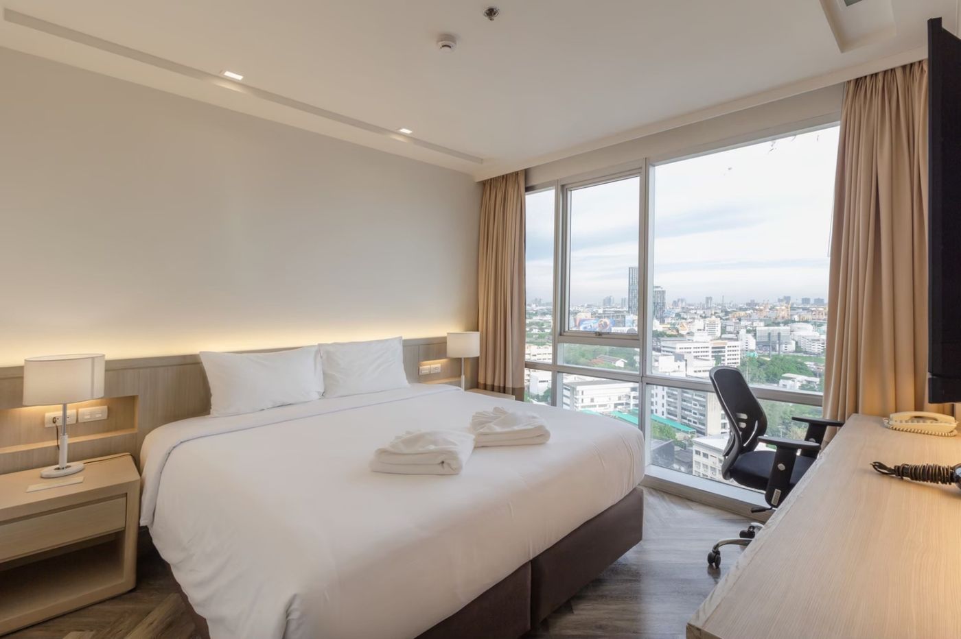 Jasmine-Grande-Residence-Room-31