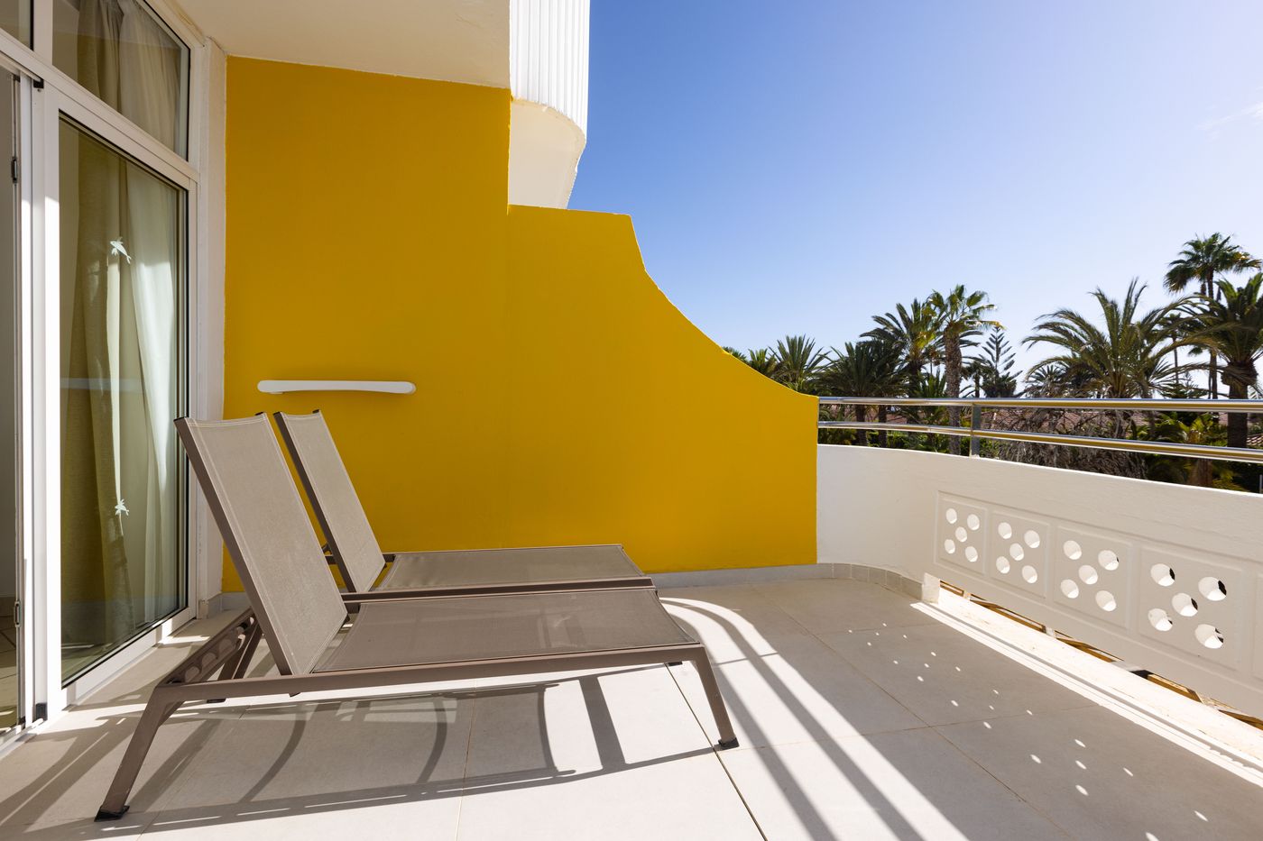 Abora-Catarina-By-Lopesan-Hotels-Room-13