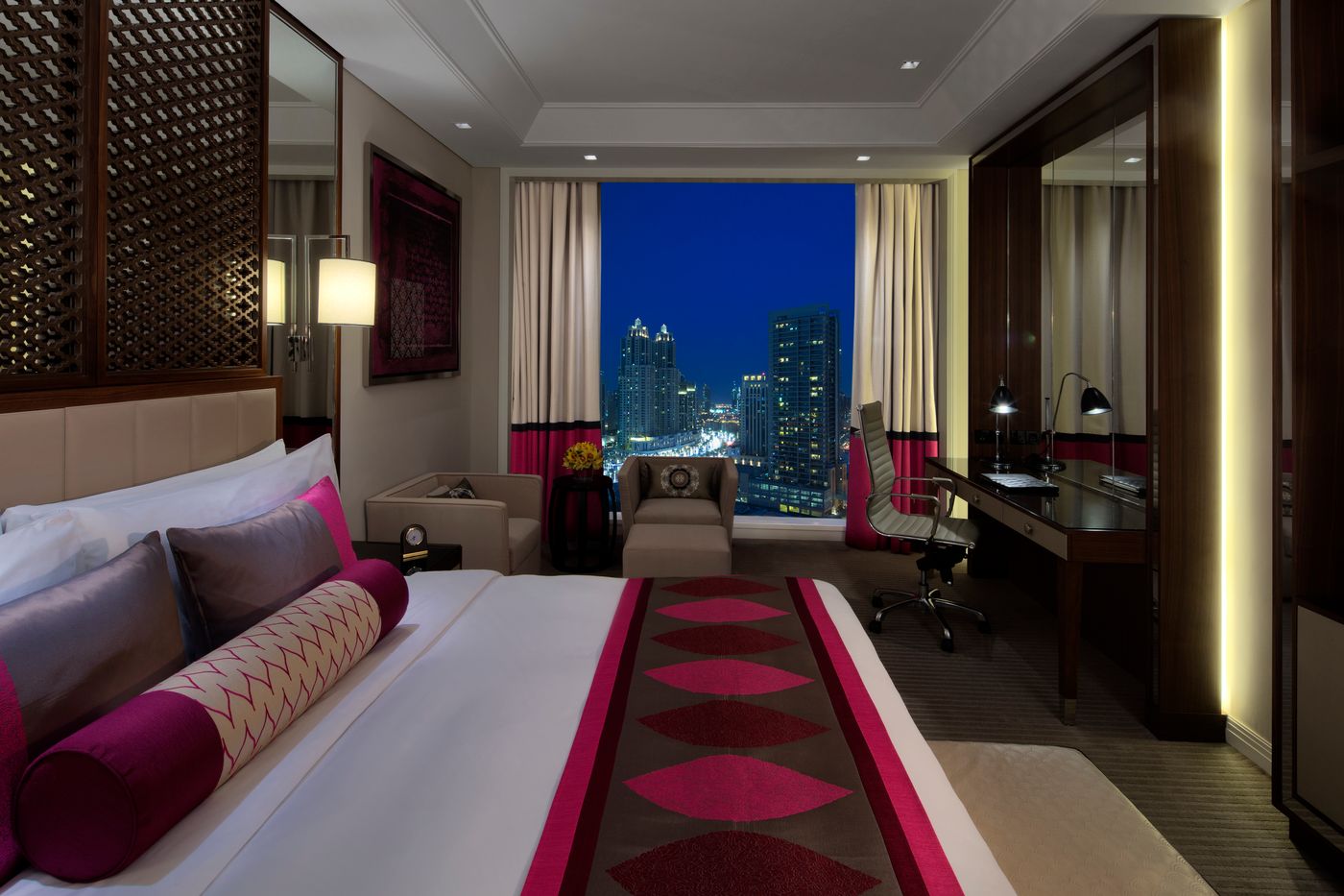 Taj-Hotel-Dubai-Room-10