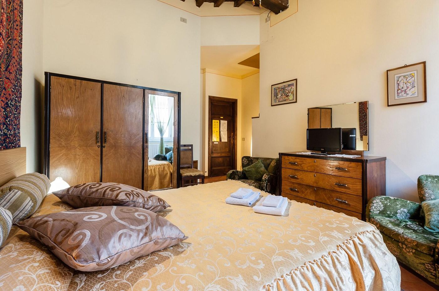 La-Gemma-Di-Elena-Room-2