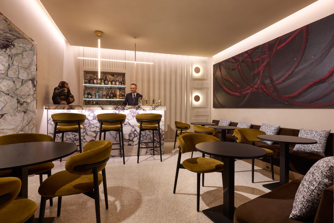 Borghese-Contemporary-Hotel-Bar-11