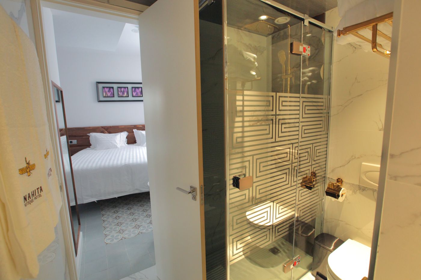 Anahita-Boutique-Hotel-Room-17