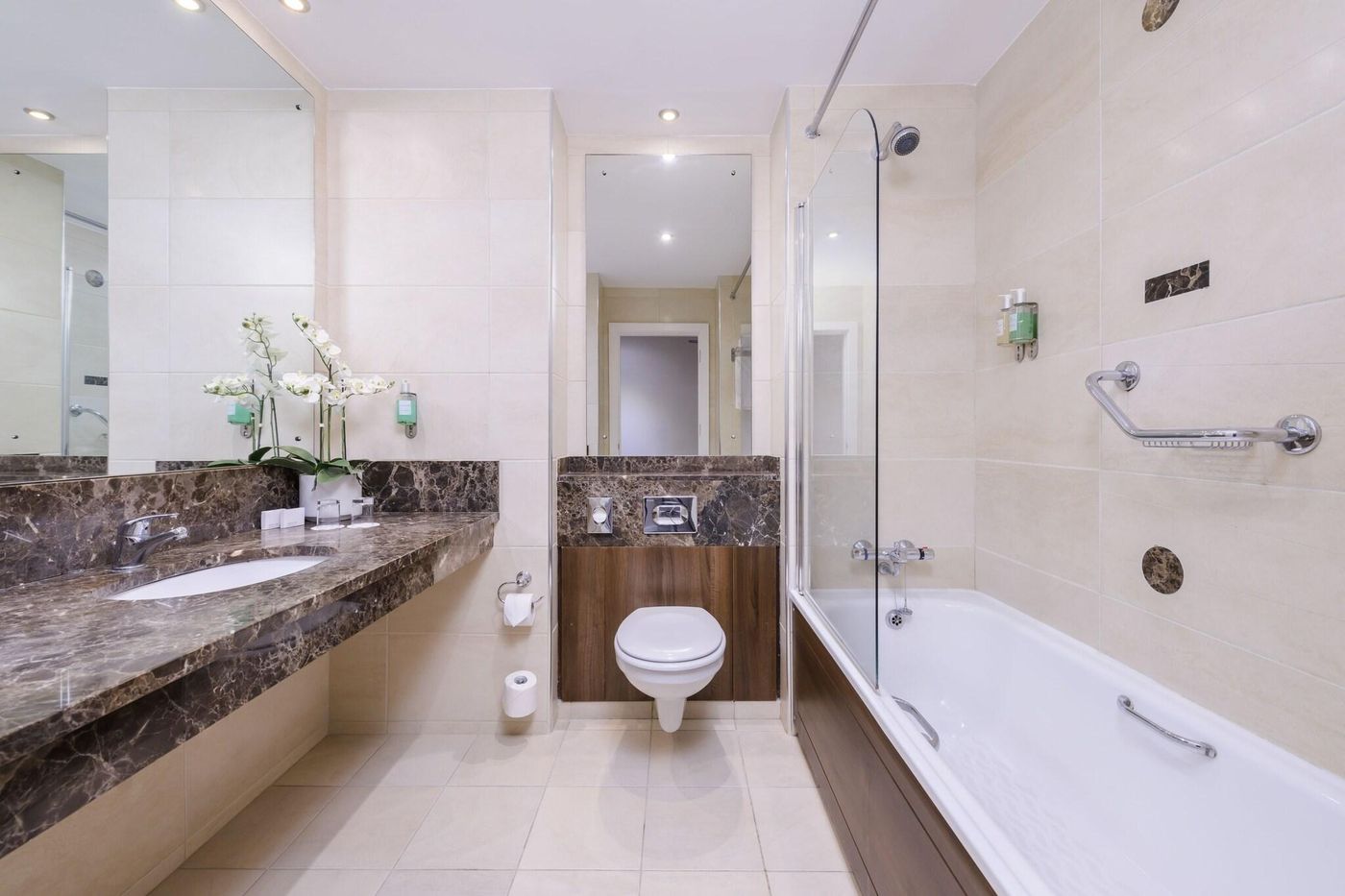 Glashaus-Hotel-Room-24