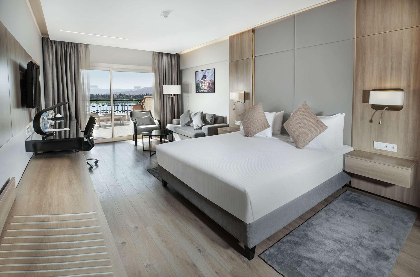 Steigenberger-Nile-Palace-Luxor-Room-10