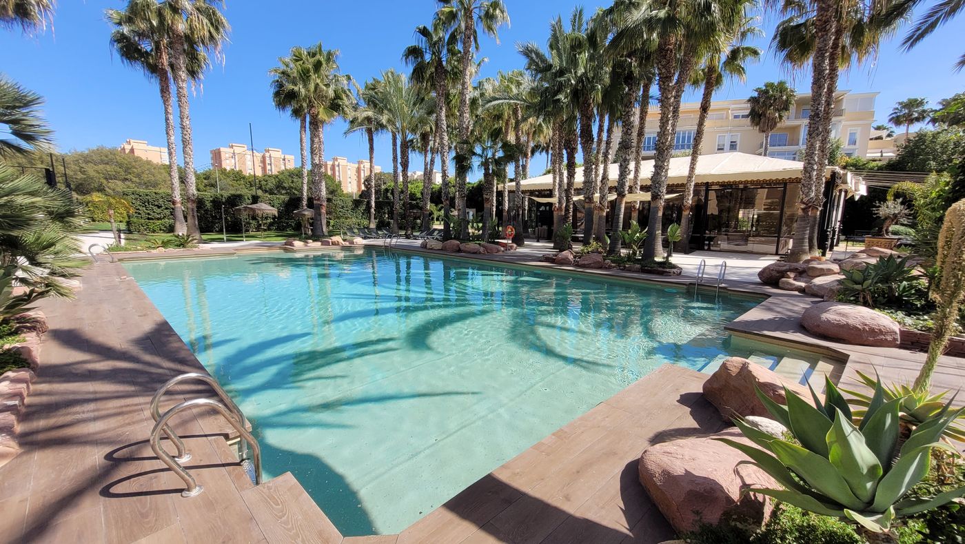 Husa-Alicante-Golf-Pool-3