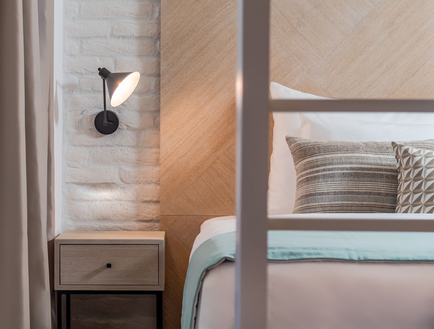 Lazure-Hotel---Marina-Room-44