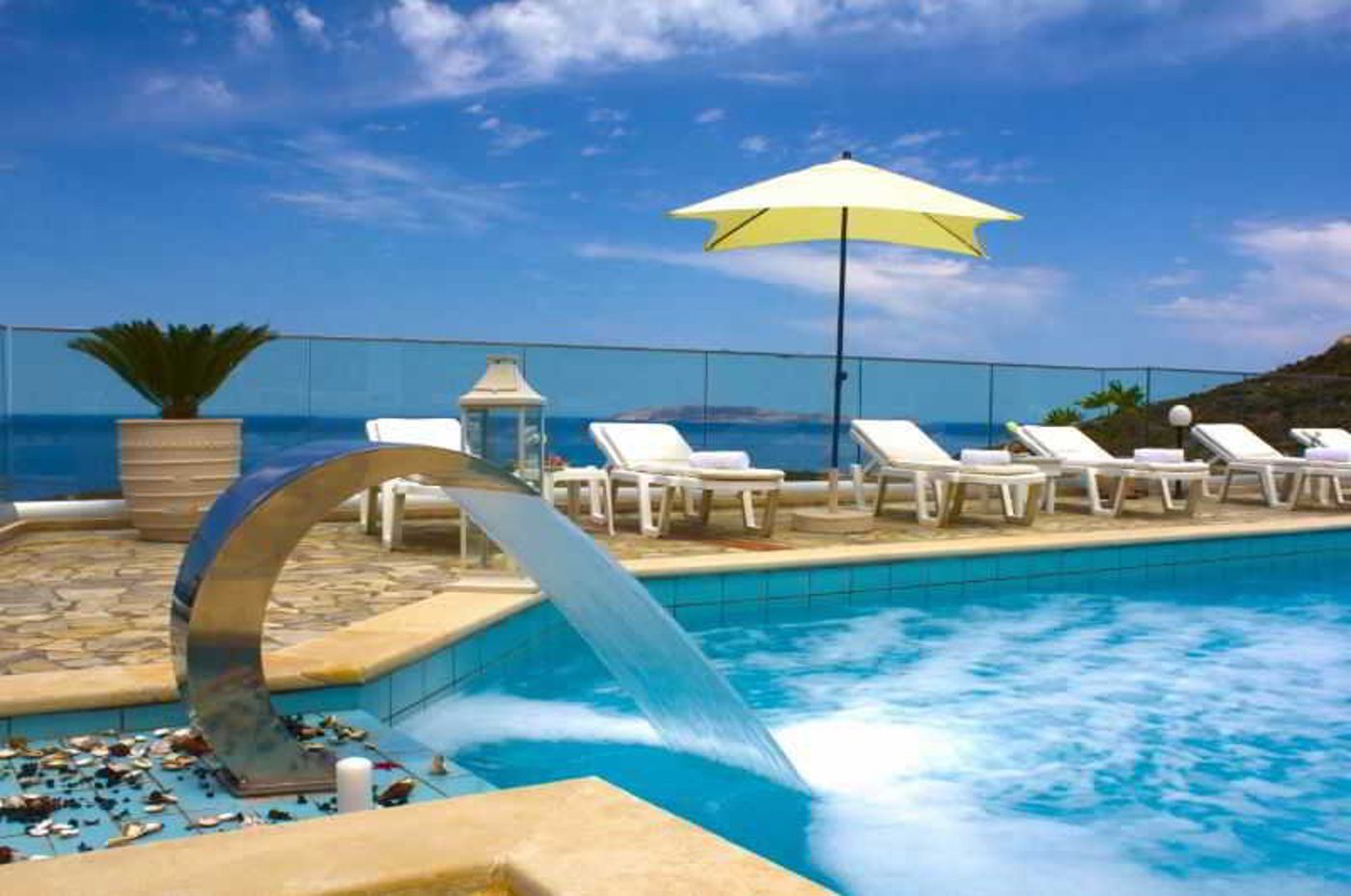 Happy-Cretan-Suites-Pool-7