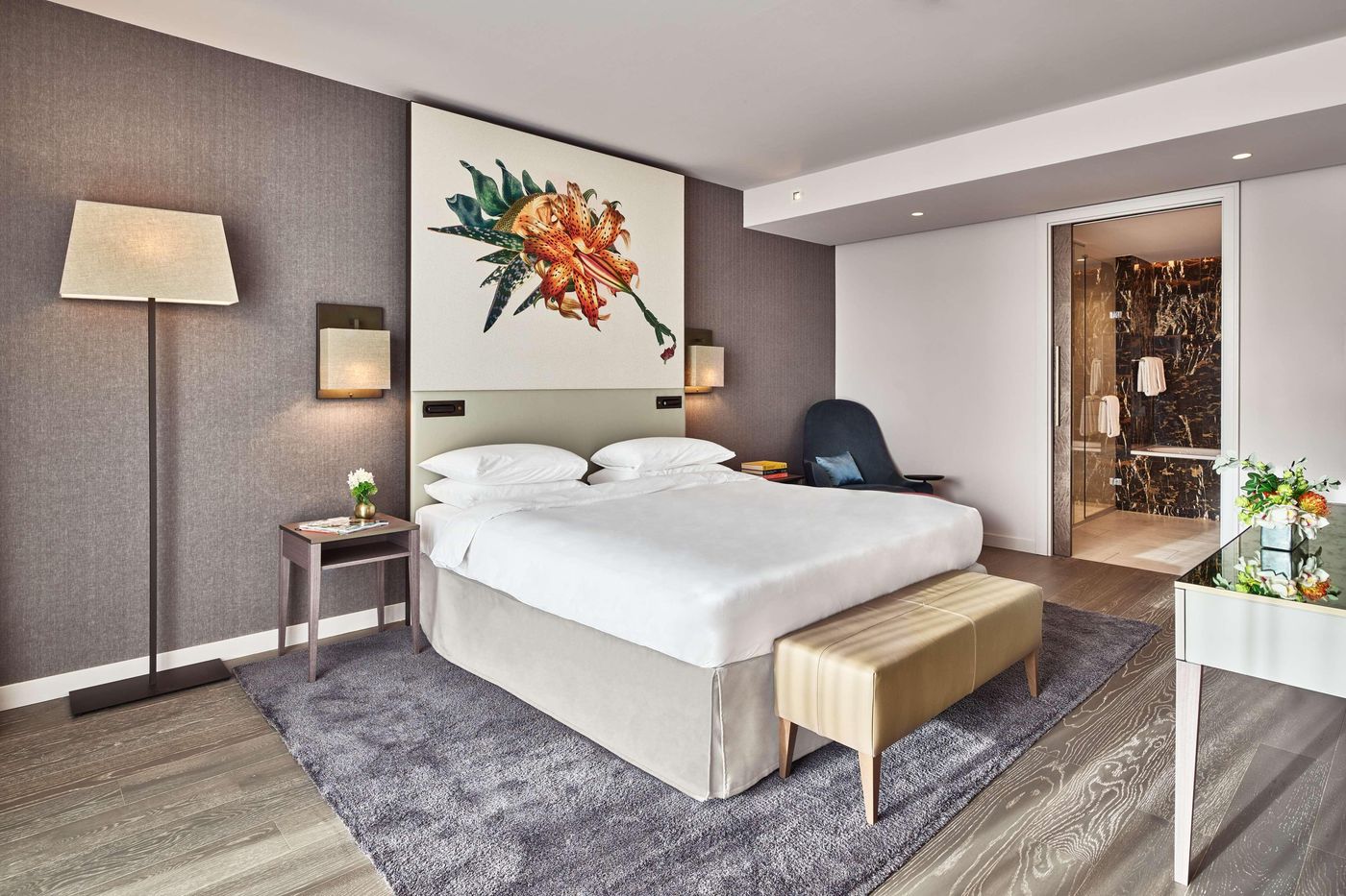 Hyatt-Regency-Amsterdam-Room-31