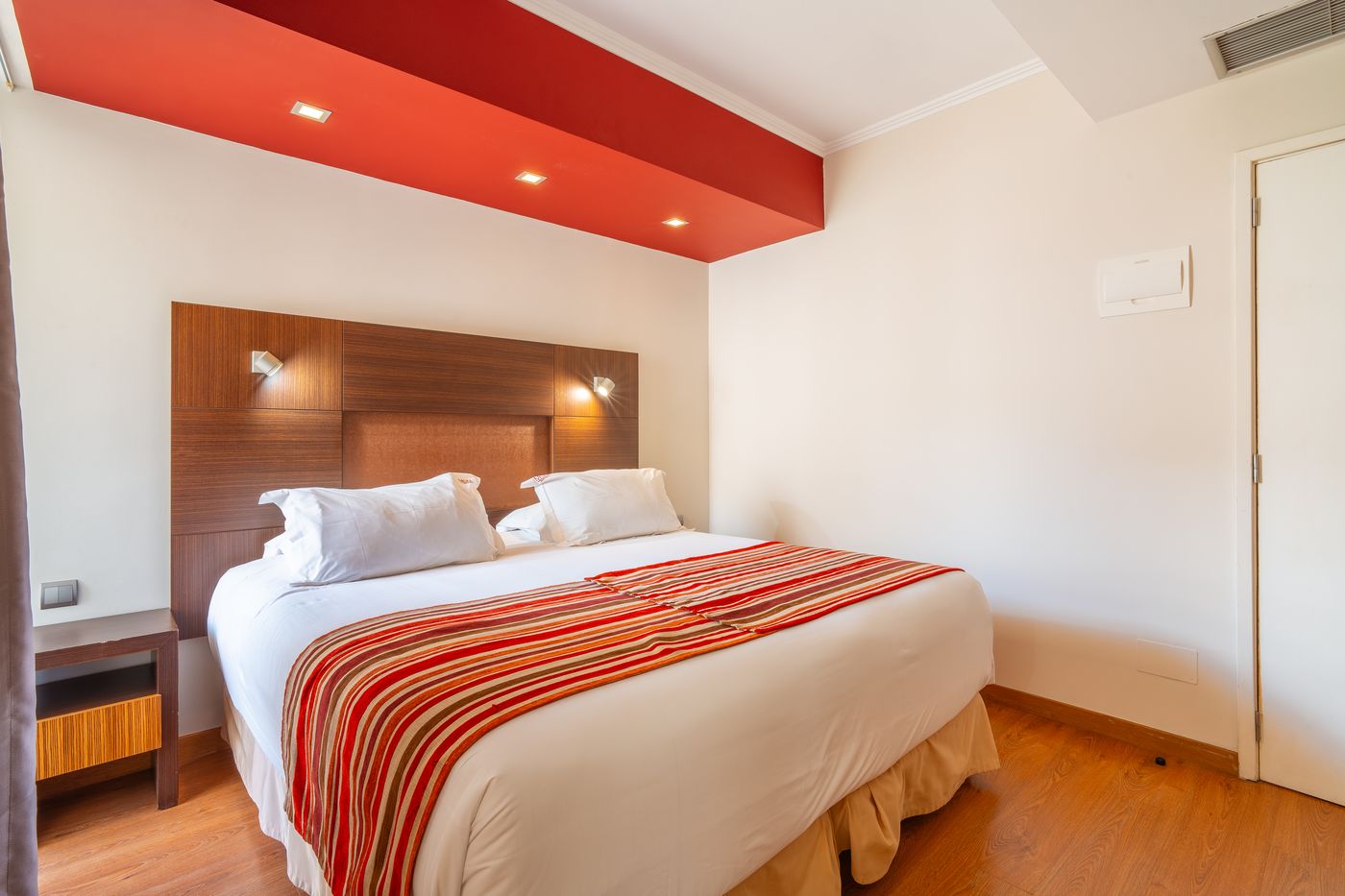 Muthu-Raga-Madeira-Hotel-Room-17