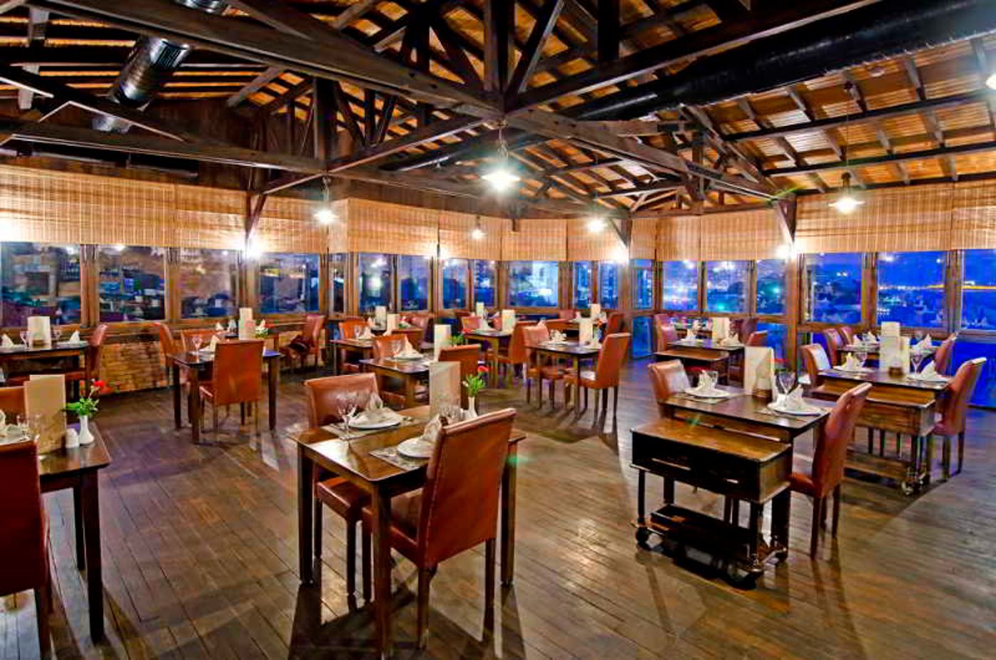 Korumar-Hotel-De-Luxe-Restaurant-26