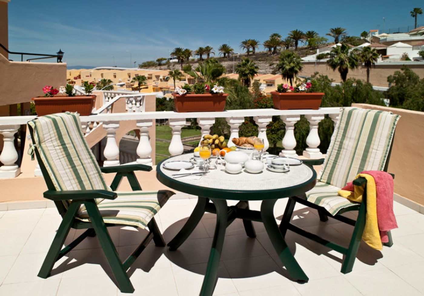 Paradise-Court-Aparthotel-Room-2