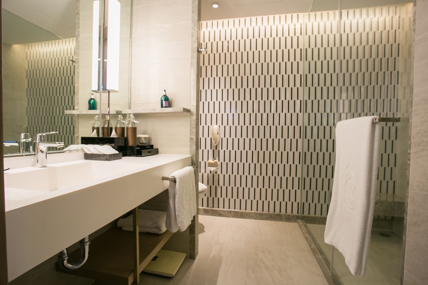 Centara-Grand-at-CentralWorld-Room-78