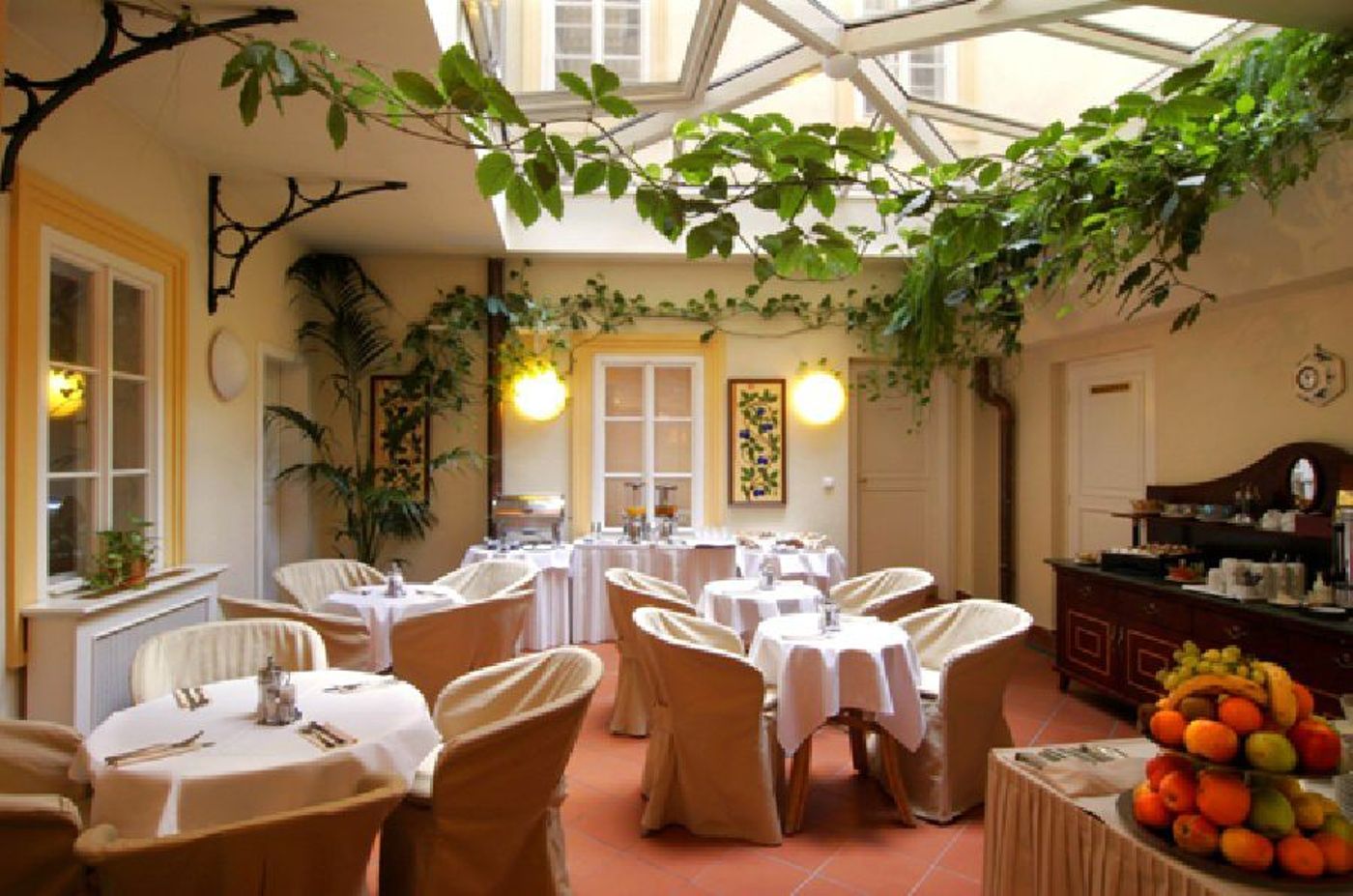 Boutique-Hotel-Constans-General-view-9