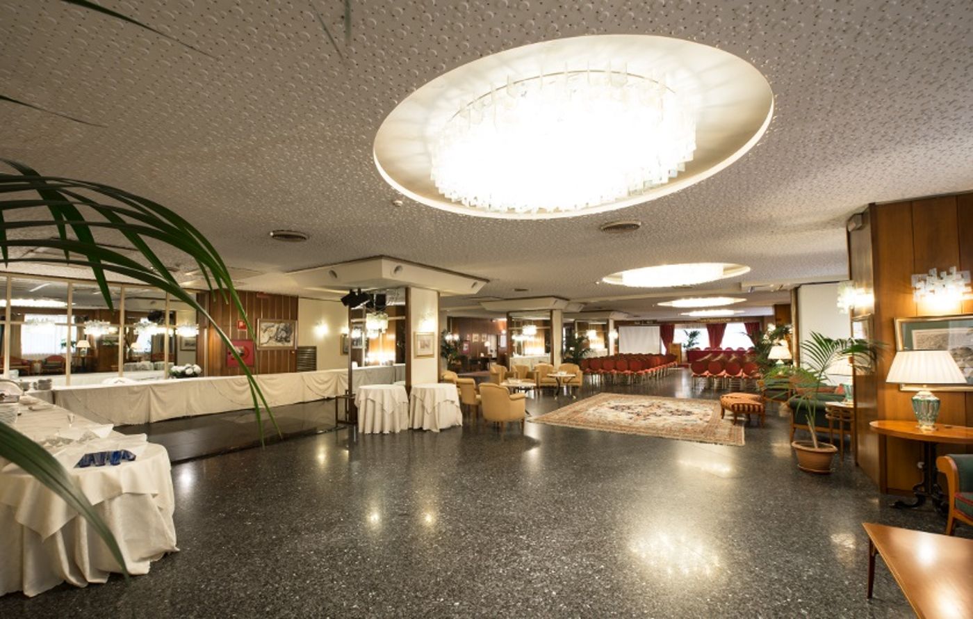 Royal-Palace-Restaurant-22