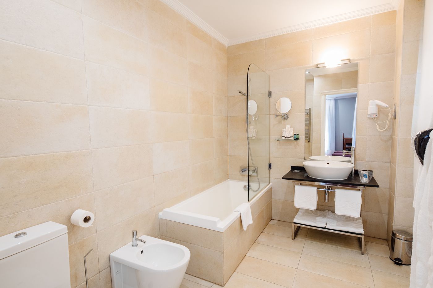 Lusso-Hotel-Infantas-Room-44