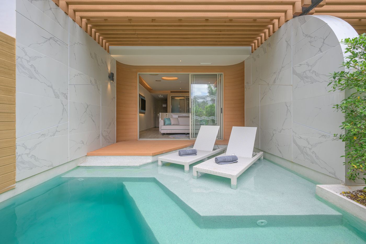 Andaman-Embrace-Patong-Room-75