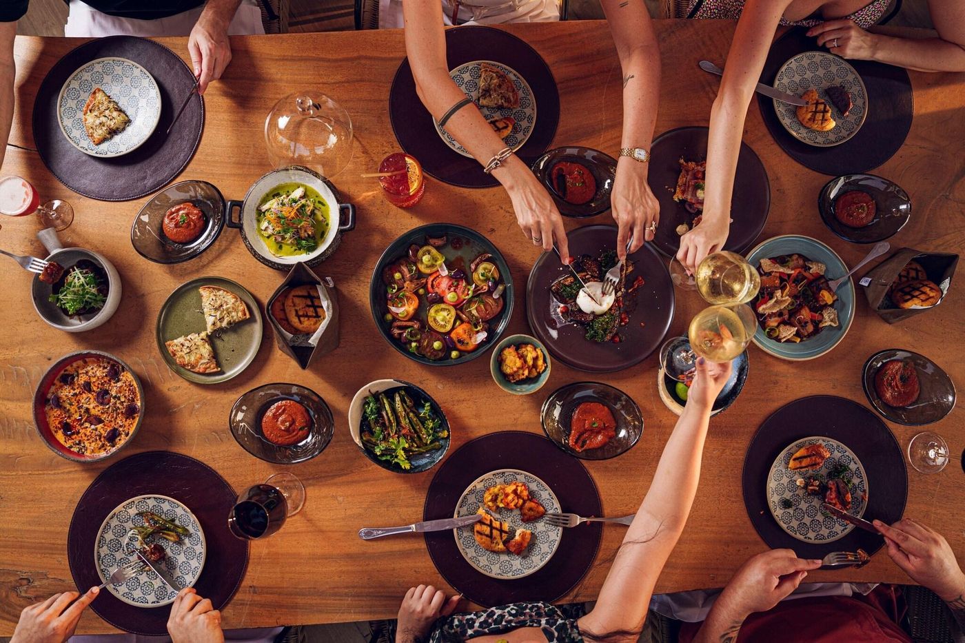 The-Ritz-Carlton--Dubai-Restaurant-52