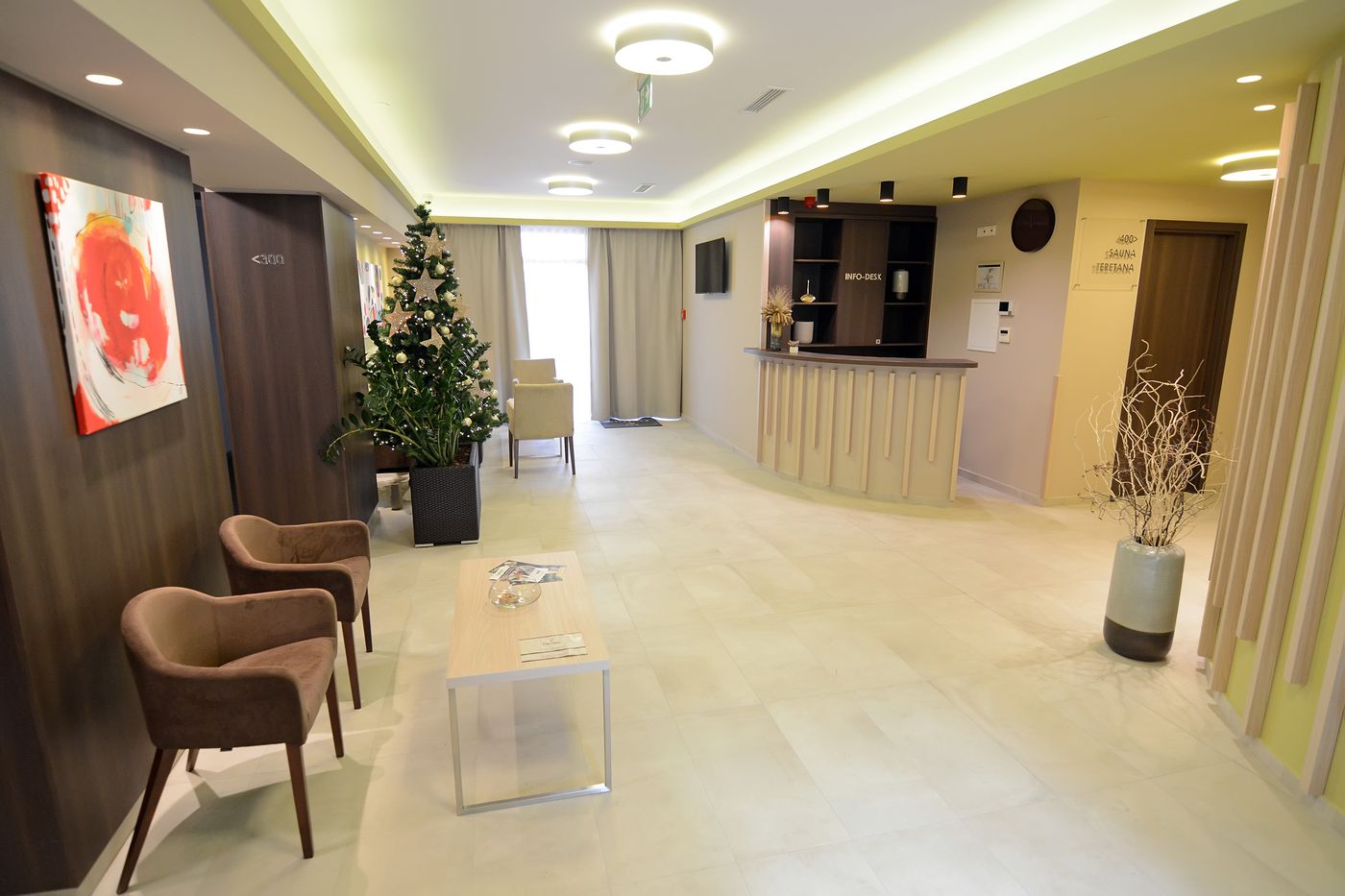 Gallus-Croatia-ZAGREB-Lobby-4