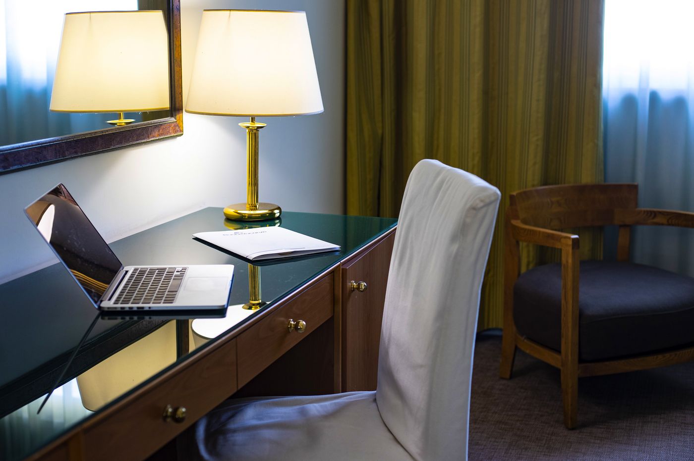 BV-Oly-Hotel-Room-10