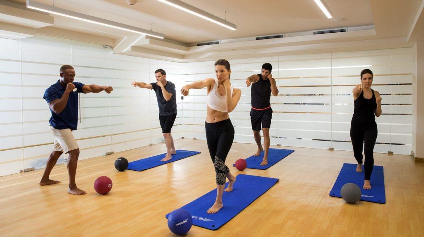 Royalton-Negril-Resort---Spa-All-Inclusive-Sports-and-Entertainment-95