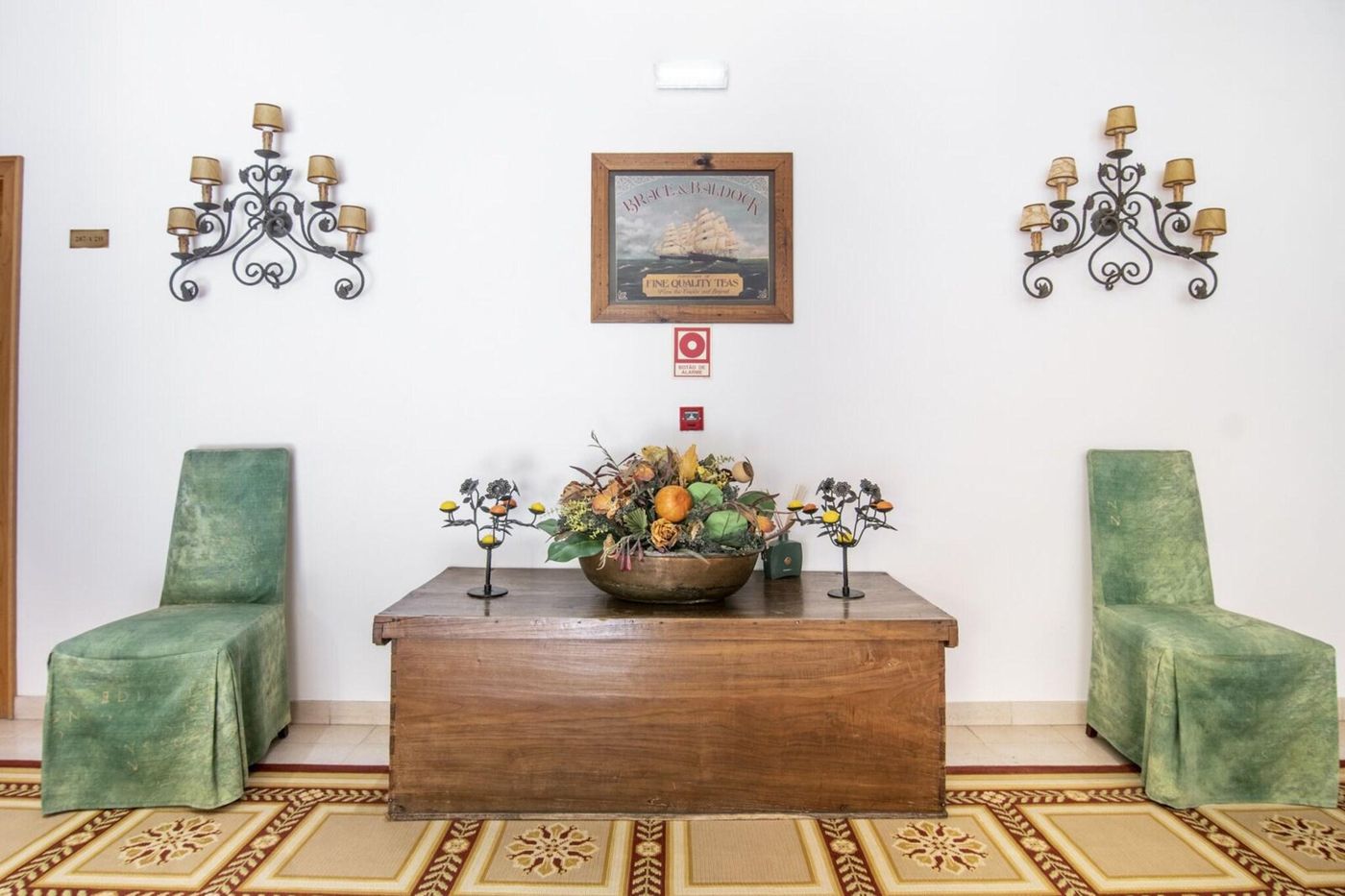 Hotel-Dom-Vasco-Lobby-18