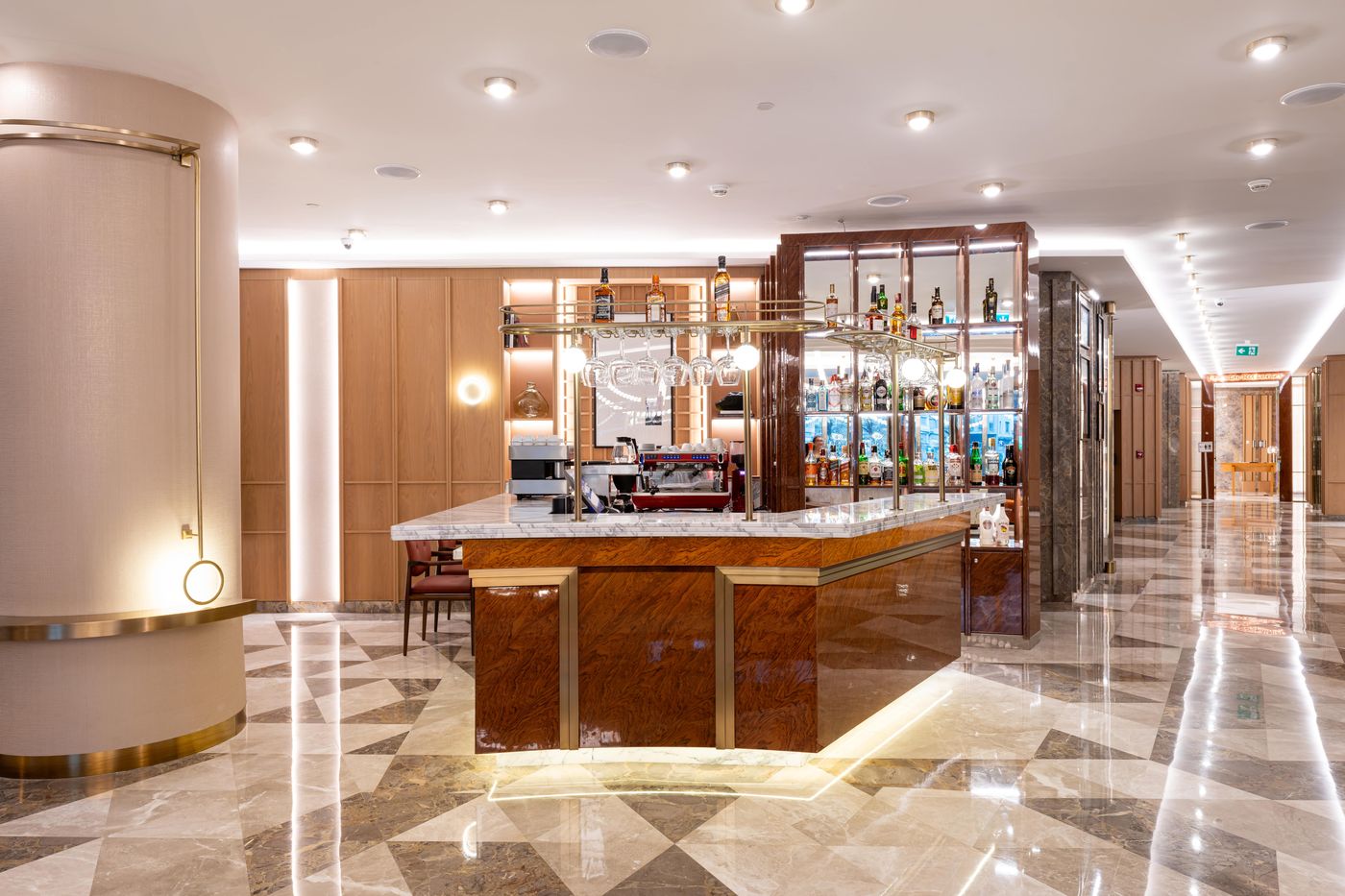 Ramada-Plaza-Istanbul-City-Centre-Lobby-16