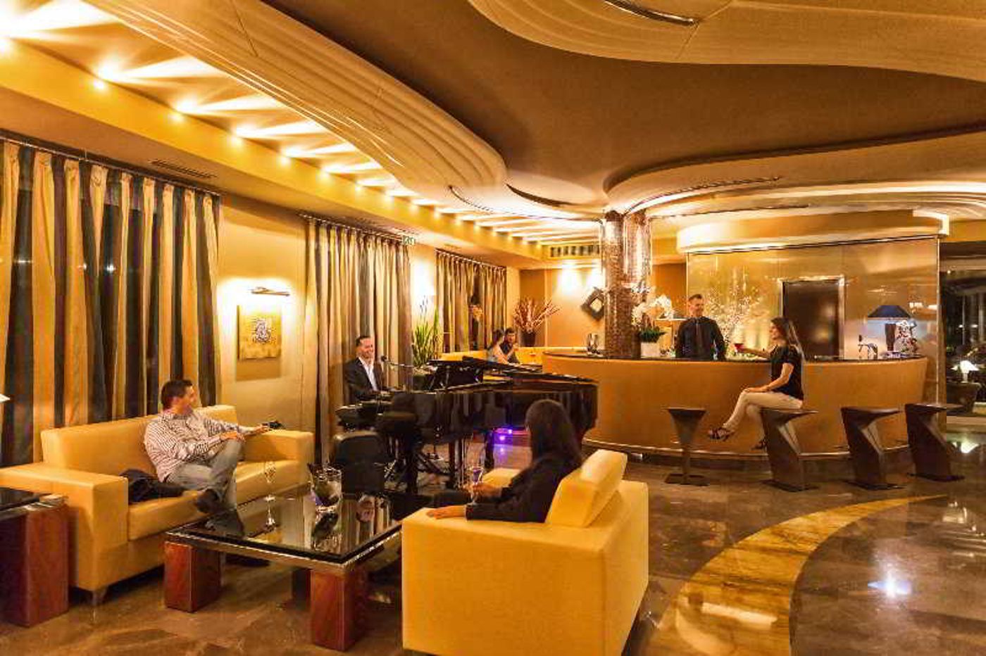 Hotel Kristal Palace-Italy-RIVA DEL GARDA-Lobby-9