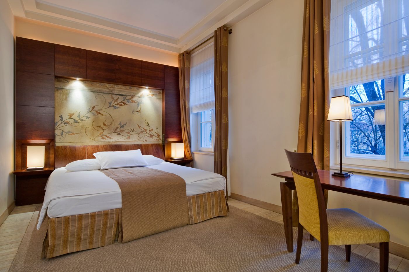 Mamaison-Hotel-Le-Regina-Warsaw-Room-18