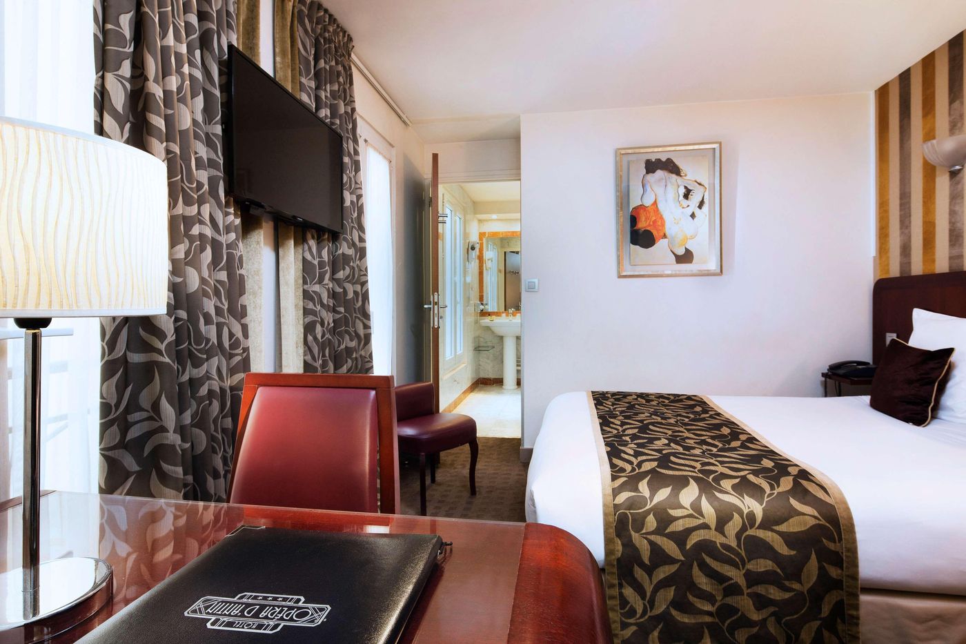 Hotel-Opera-d-Antin-Room-7