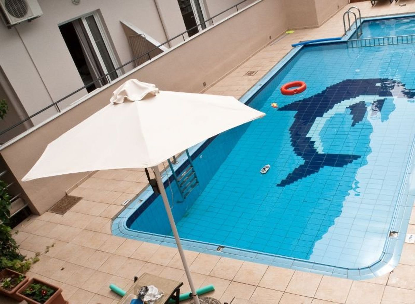 Zorbas-Apartments-Pool-5
