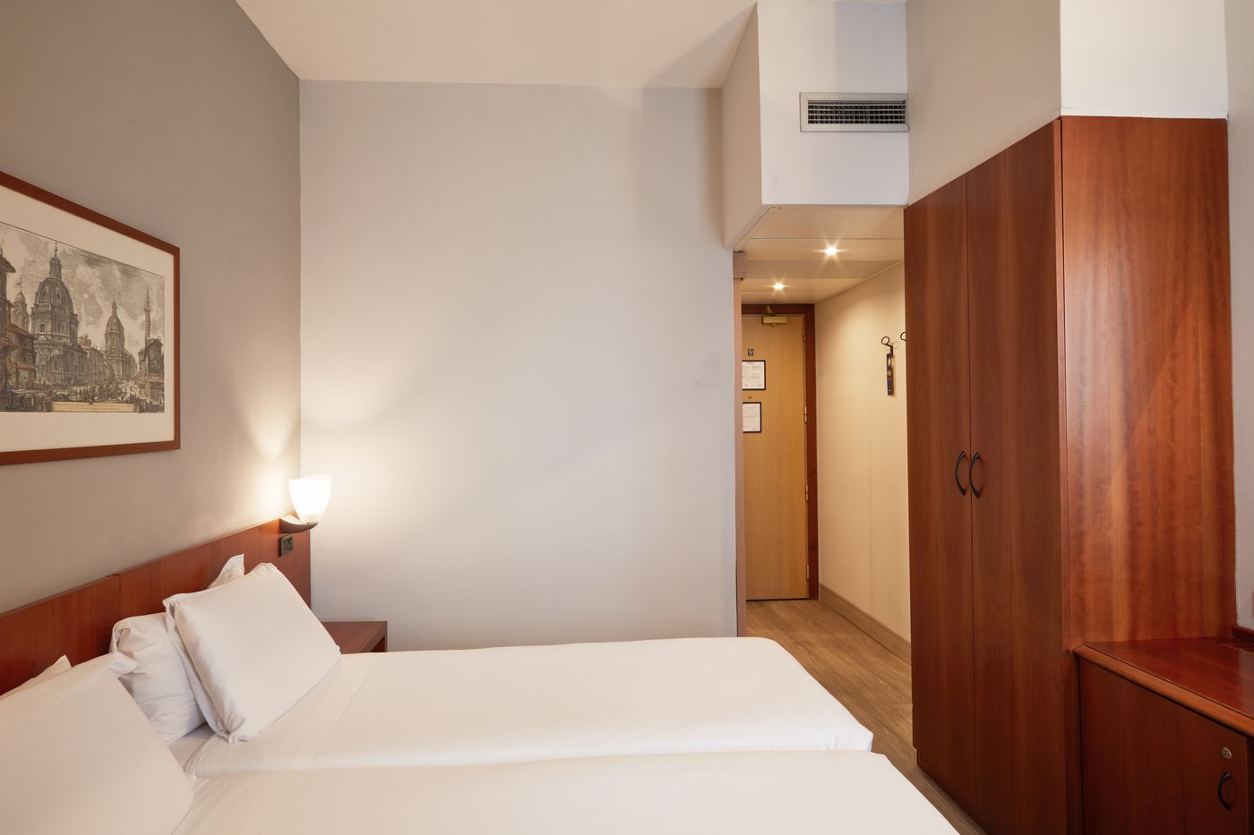 Belstay-Roma-Aurelia-Room-24