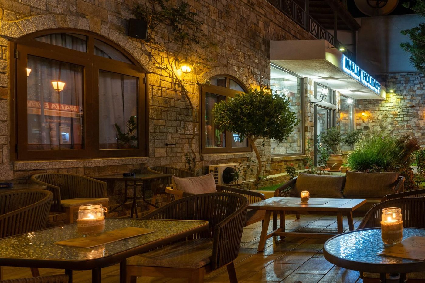 Malia-Holidays-Bar-12